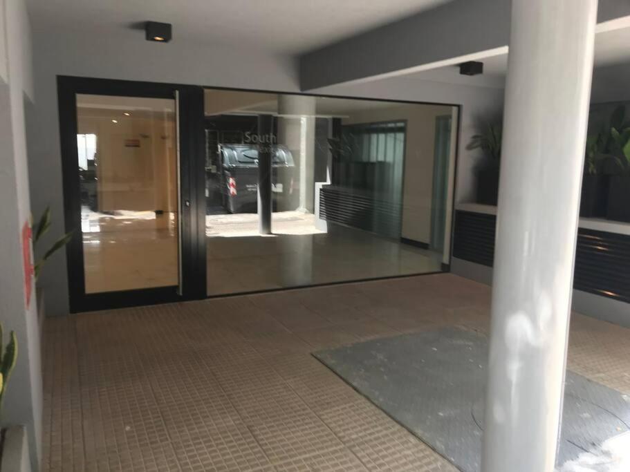 Suite In San Telmo Dormitorio En Suite Con Dos Banos Y Balcon A La Calle بوينس آيرس المظهر الخارجي الصورة
