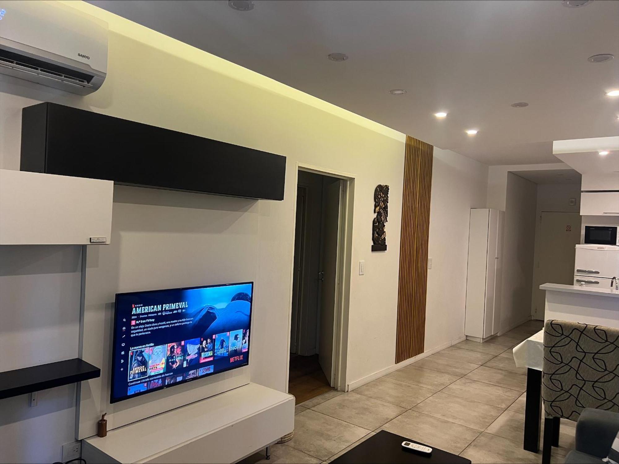 Suite In San Telmo Dormitorio En Suite Con Dos Banos Y Balcon A La Calle بوينس آيرس المظهر الخارجي الصورة